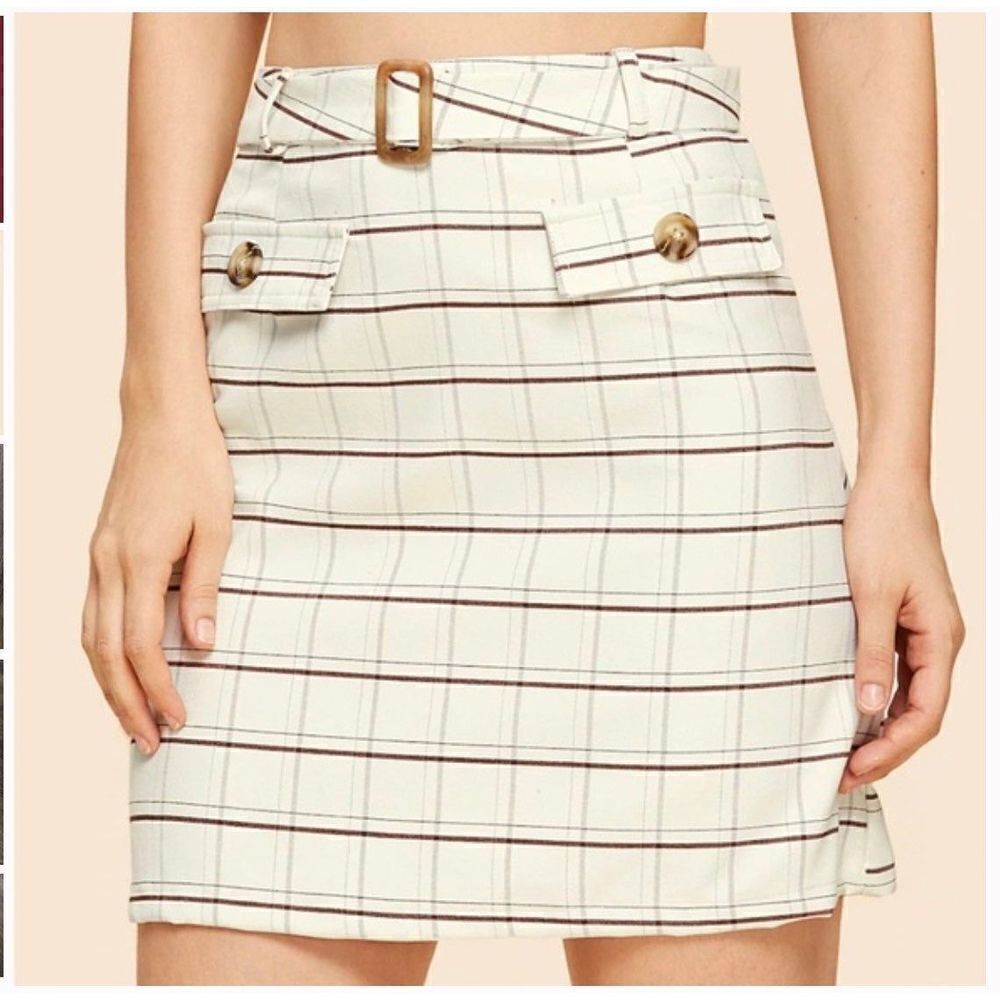 NEW Super Cute Plaid Skirt